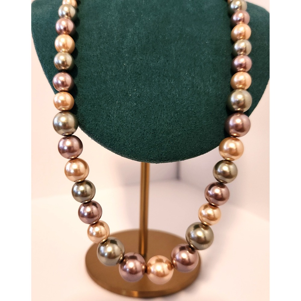 Multi Color Graduated Faux Pearl Necklace Champagne Mauve Sage Silver Tone Clasp